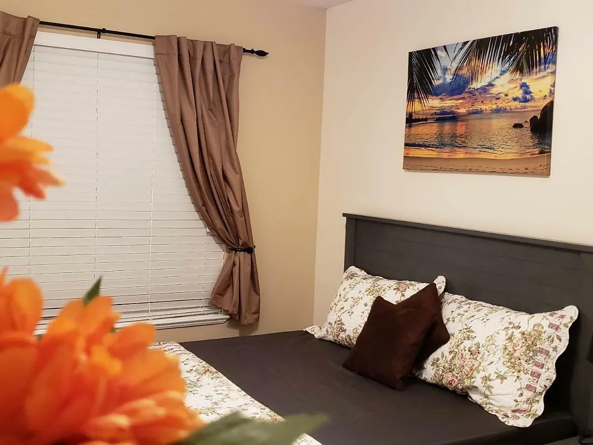 Farhad'S B&B 0*, Abbotsford
