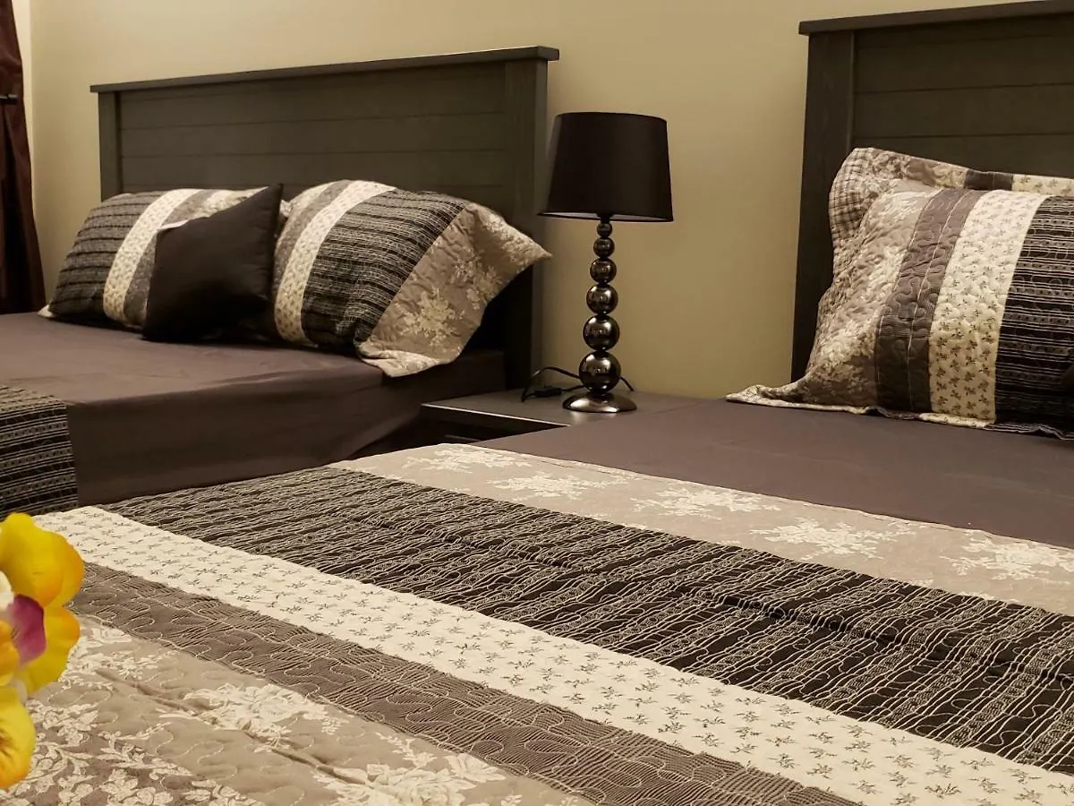 Farhad'S B&B Guest house Abbotsford