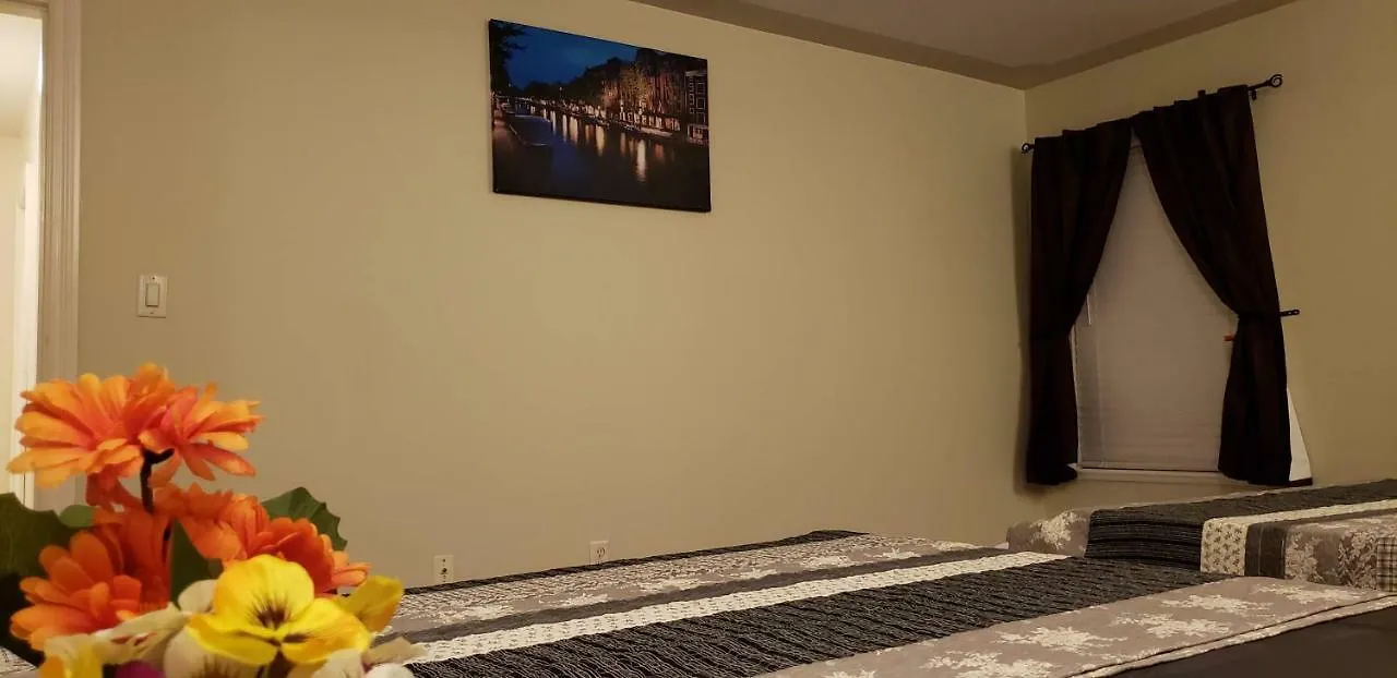 Farhad'S B&B 0*, Abbotsford